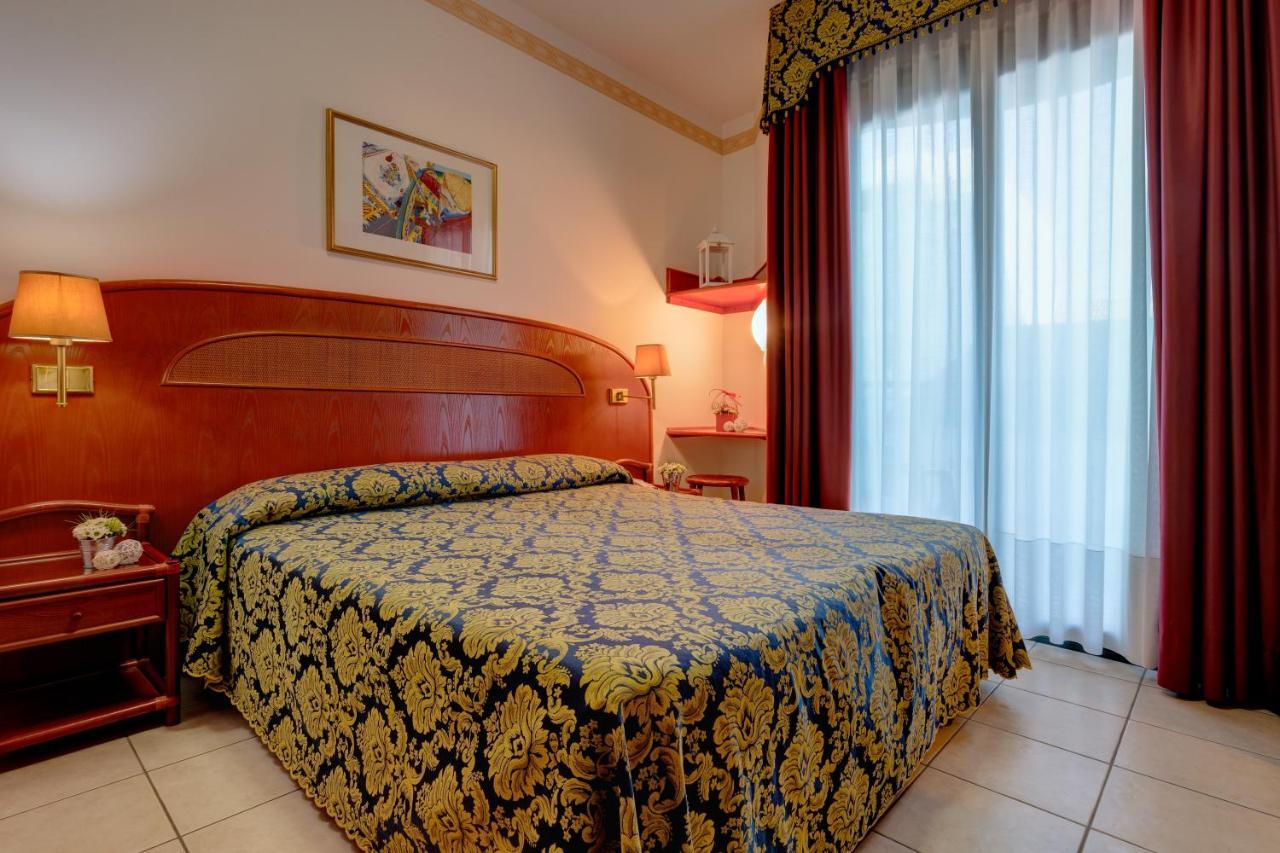 Hotel Garni San Carlo Lido di Jesolo Exterior foto